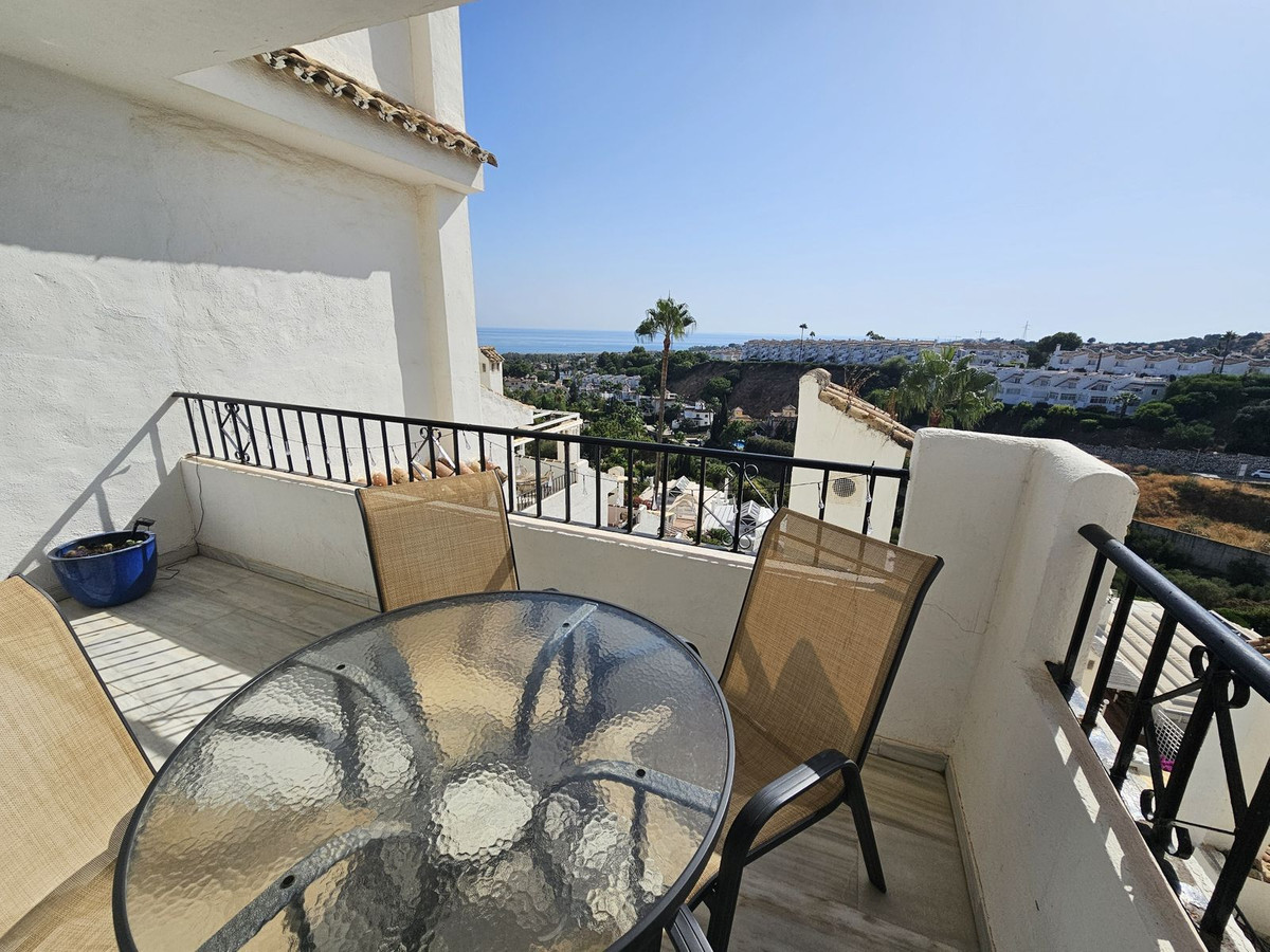 2 bedroom Apartments for sale in Calahonda – R5136565