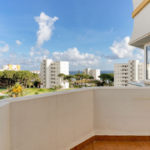Apartamentos de 3 dormitorios en venta en Calahonda – R4913344