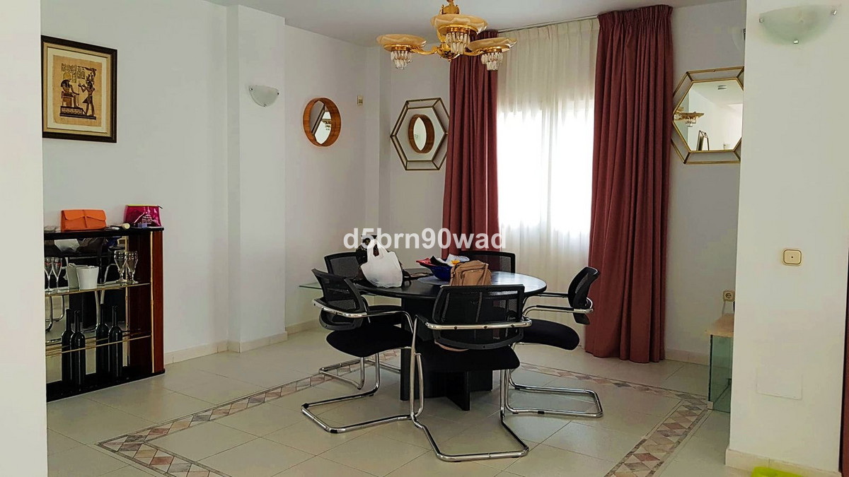 3 bedroom Villas for sale in Marbella – R5127163