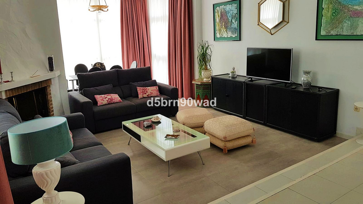 3 bedroom Villas for sale in Marbella – R5127163