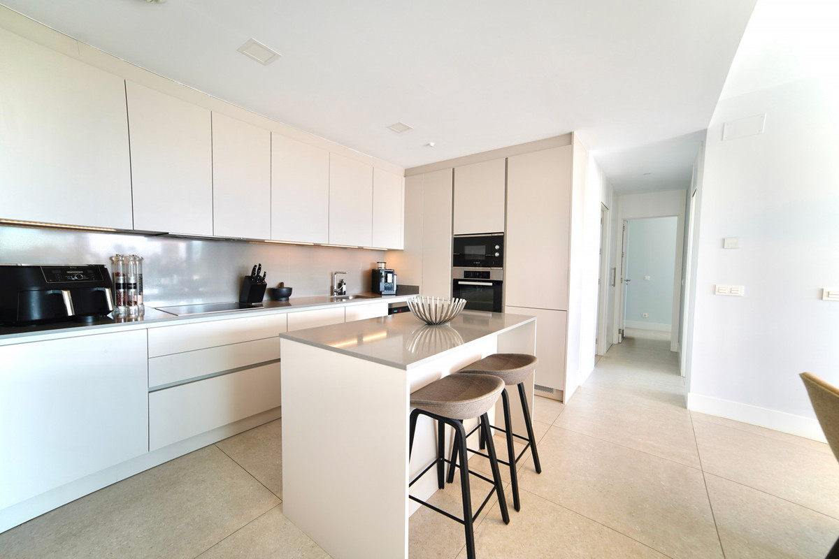 2 bedroom Apartments for sale in La Quinta – R5141179