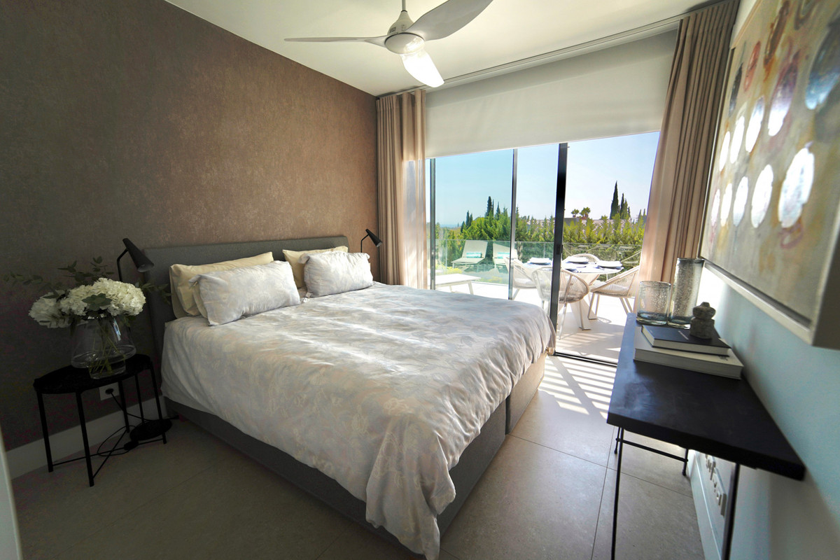 2 bedroom Apartments for sale in La Quinta – R5141179