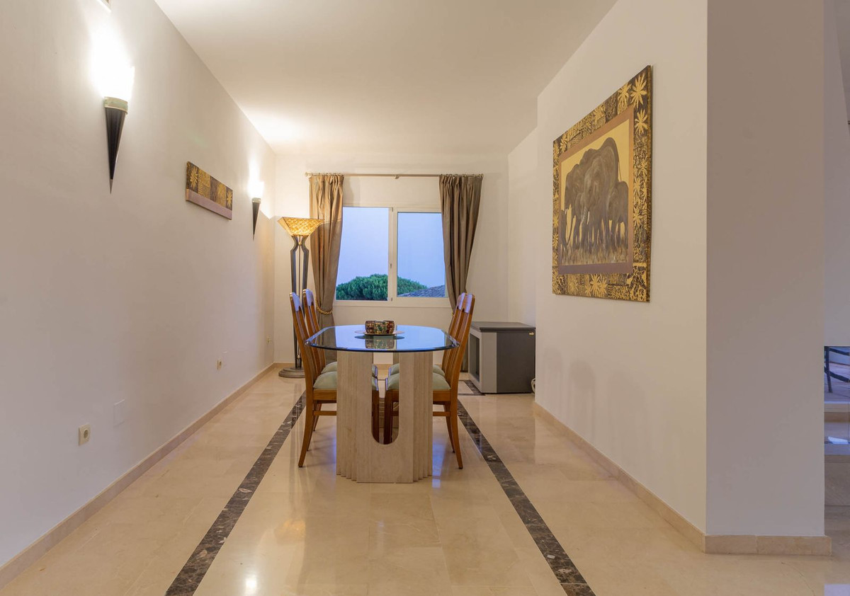 2 bedroom Penthouses for sale in Artola – R5125918