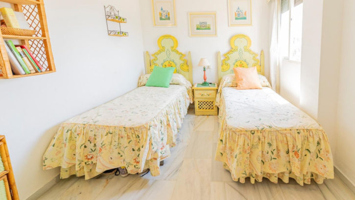 2 bedroom Apartments for sale in Marbella – R5140963 in 