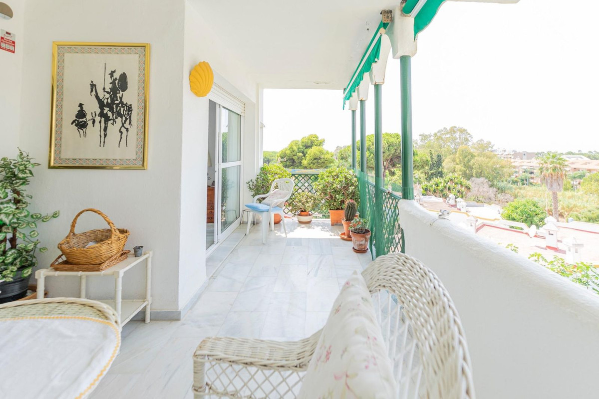 2 bedroom Apartments for sale in Marbella – R5140963