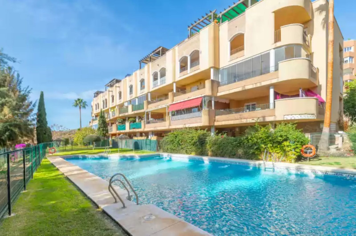 5 bedroom Apartments for sale in Riviera del Sol – R5131021