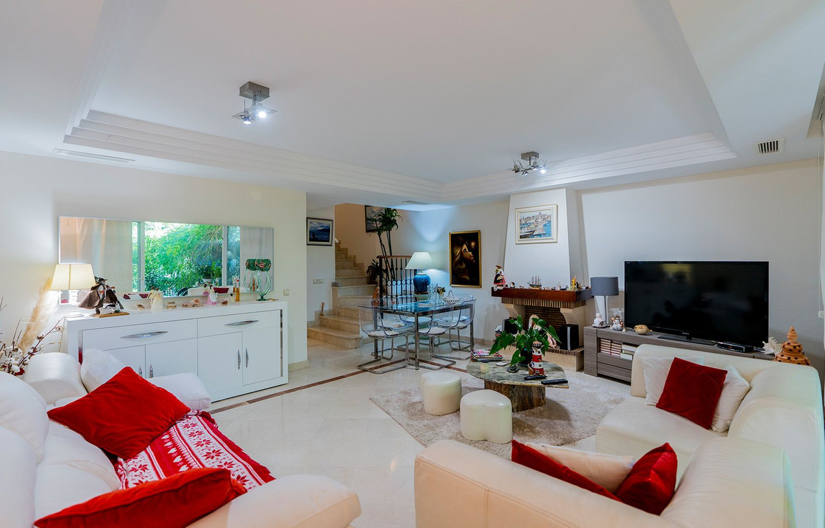 Pareados de 3 dormitorios en venta en Riviera del Sol – R4142536