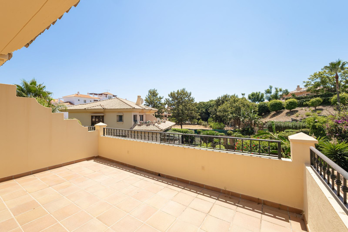 3 bedroom Townhouses for sale in Riviera del Sol – R5137855