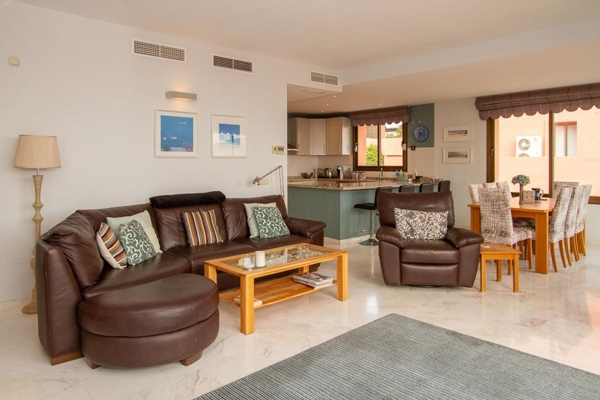 2 bedroom Apartments for sale in La Mairena – R5132542