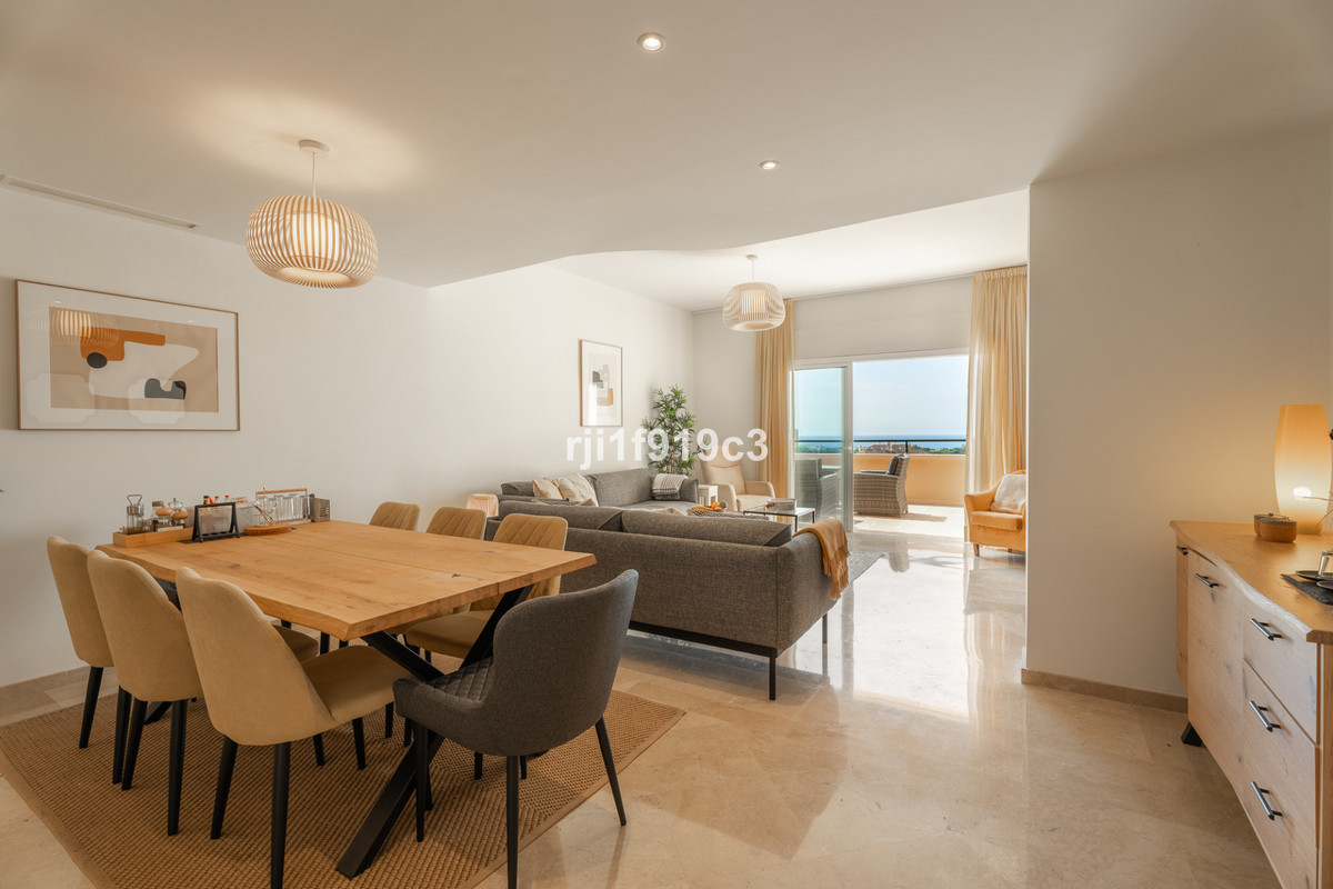 3 bedroom Apartments for sale in Elviria Hills – R5124259