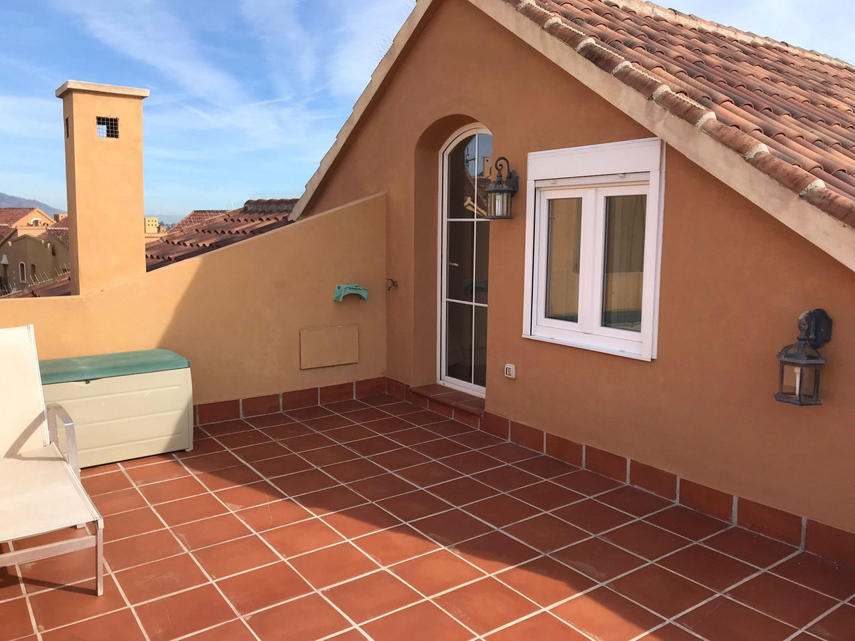 Pareados de 5 dormitorios en venta en Riviera del Sol – R5144131