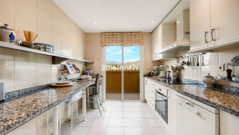 3 bedroom Apartments for sale in Elviria – R5131633