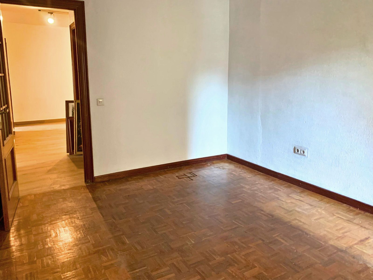 1 bedroom Apartments for sale in Marbella – R5141686