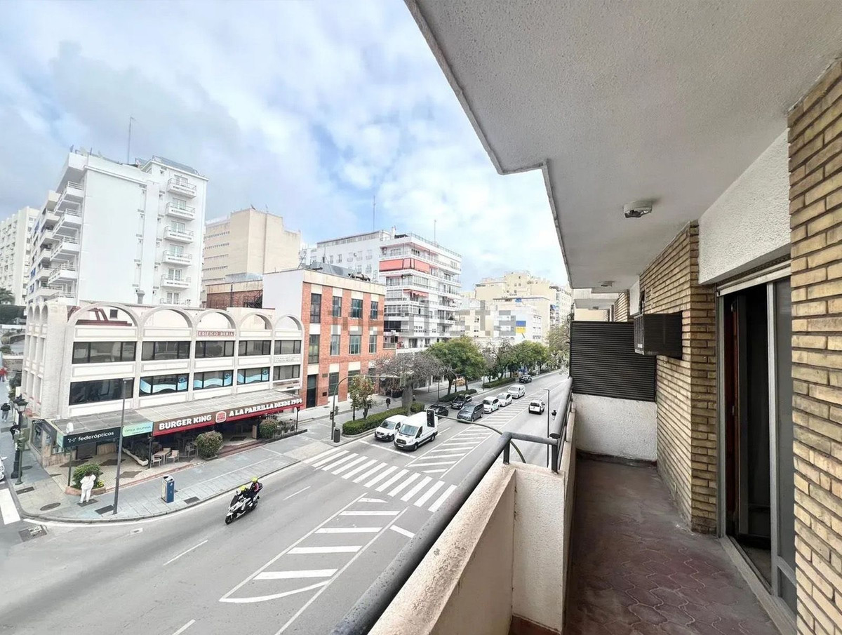 1 bedroom Apartments for sale in Marbella – R5141686