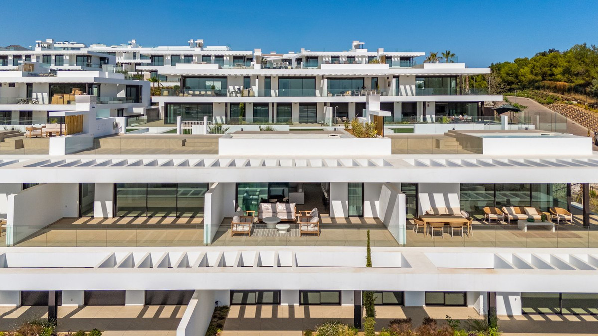2 bedroom Apartments for sale in Marbella – R5133286
