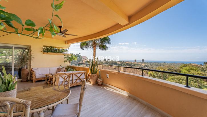 3 bedroom Apartments for sale in Elviria Hills – R5129218 in 