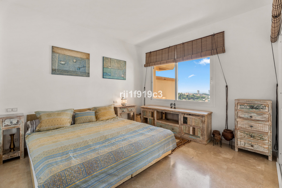 3 bedroom Apartments for sale in Elviria Hills – R5129218