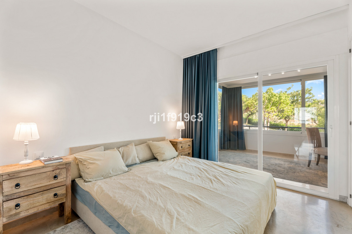 3 bedroom Apartments for sale in Elviria Hills – R5129218