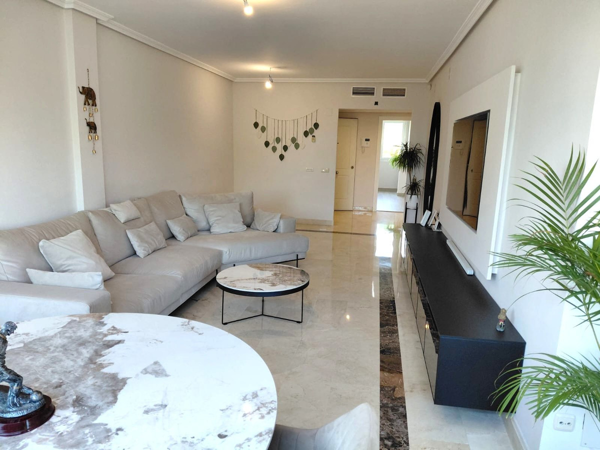 2 bedroom Apartments for sale in Marbella – R5133265