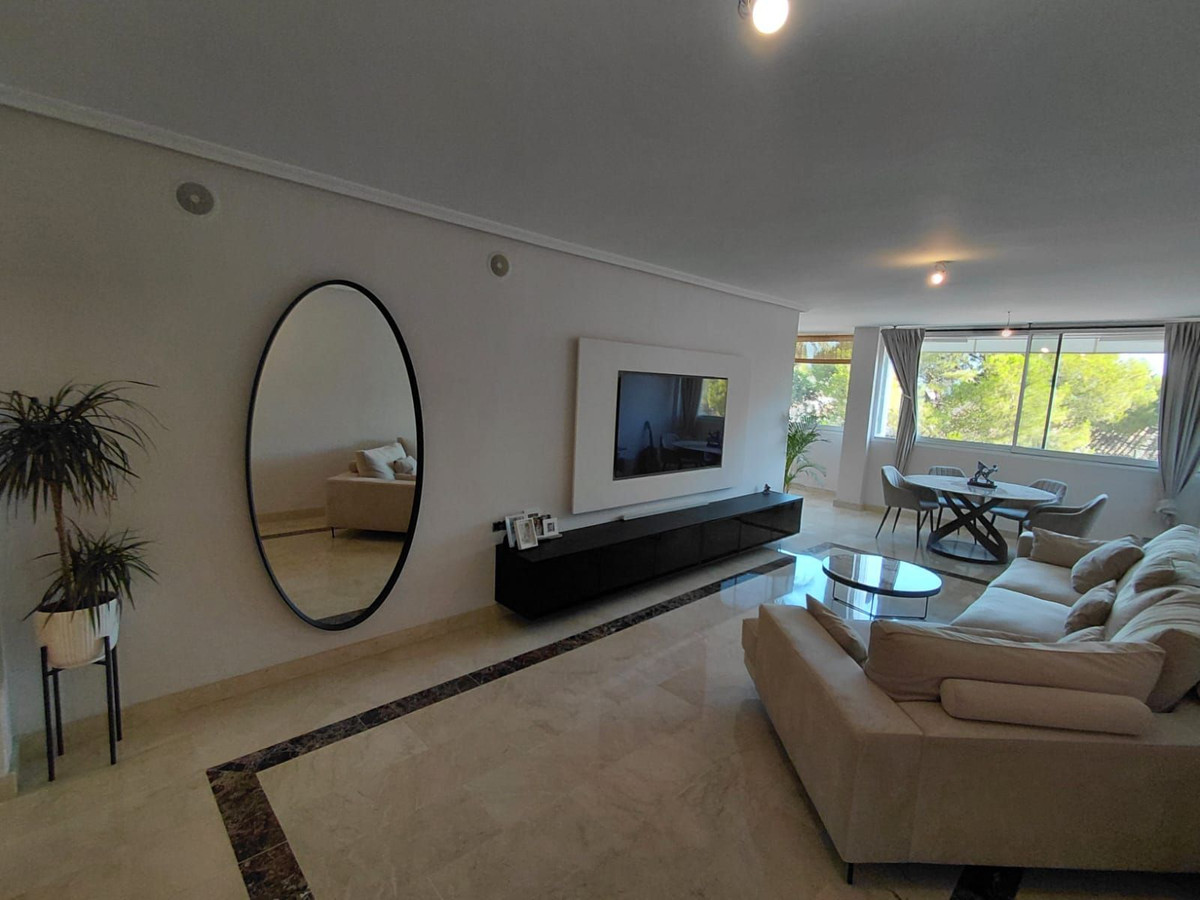 2 bedroom Apartments for sale in Marbella – R5133265