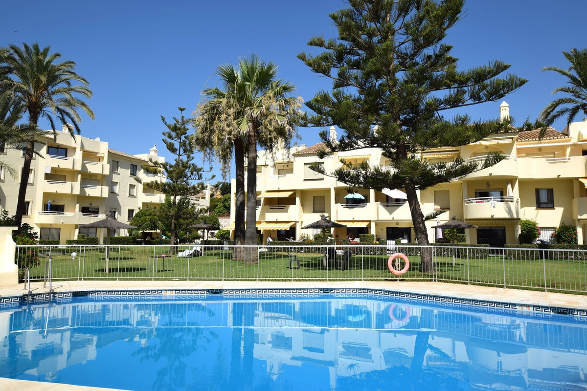 3 bedroom Apartments for sale in La Cala de Mijas – R5114377