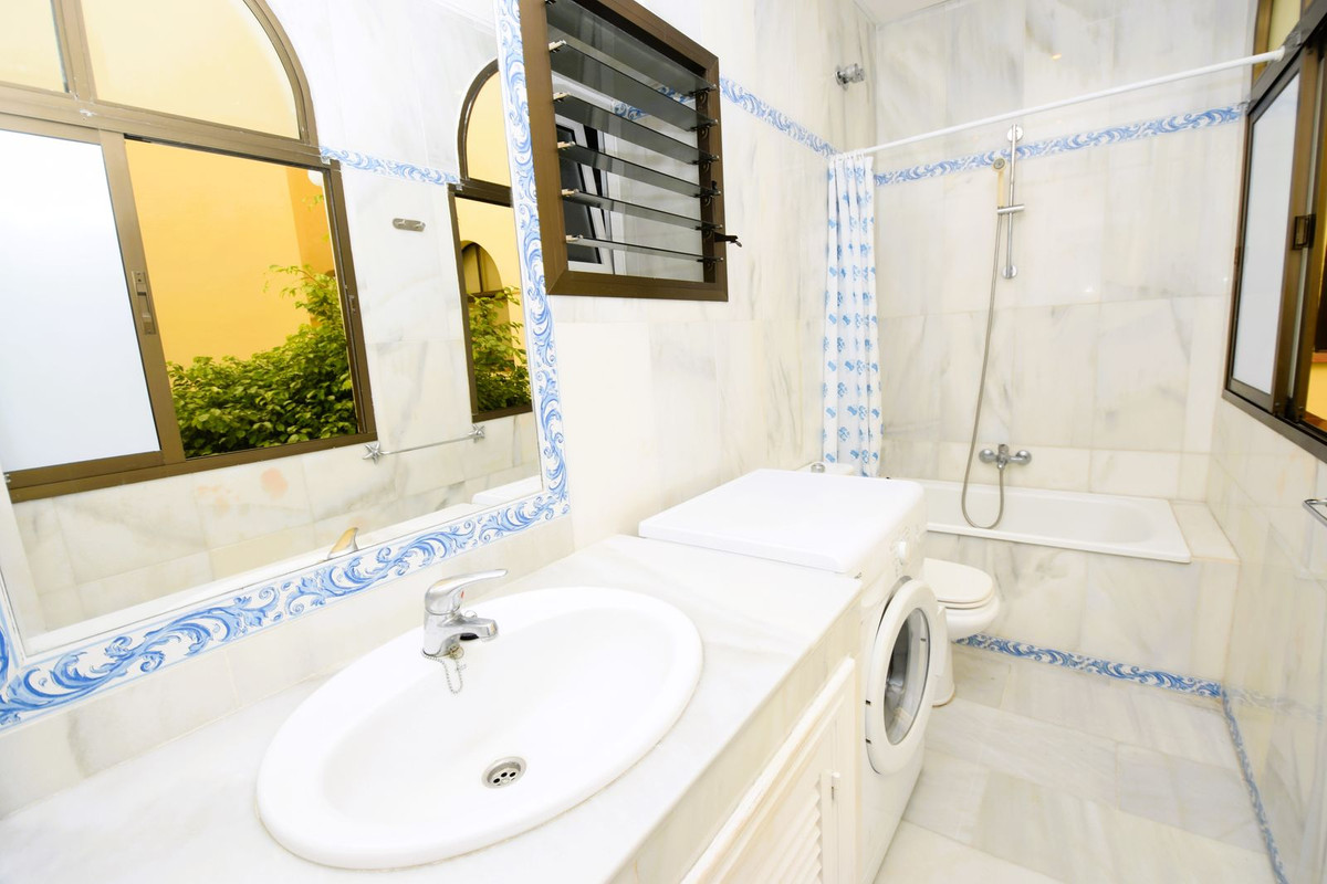 3 bedroom Apartments for sale in La Cala de Mijas – R5114377