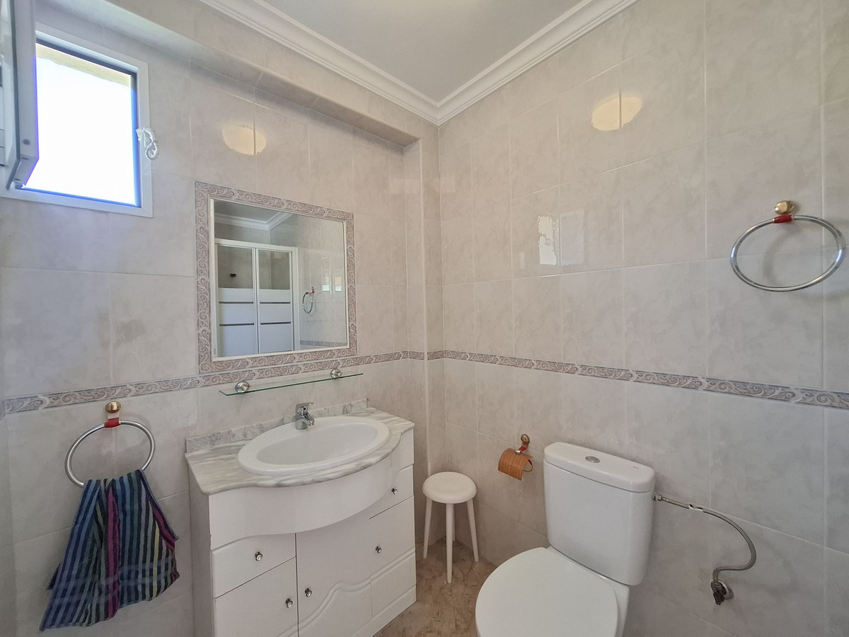 Aticos de 2 dormitorios en venta en Marbella – R5126014