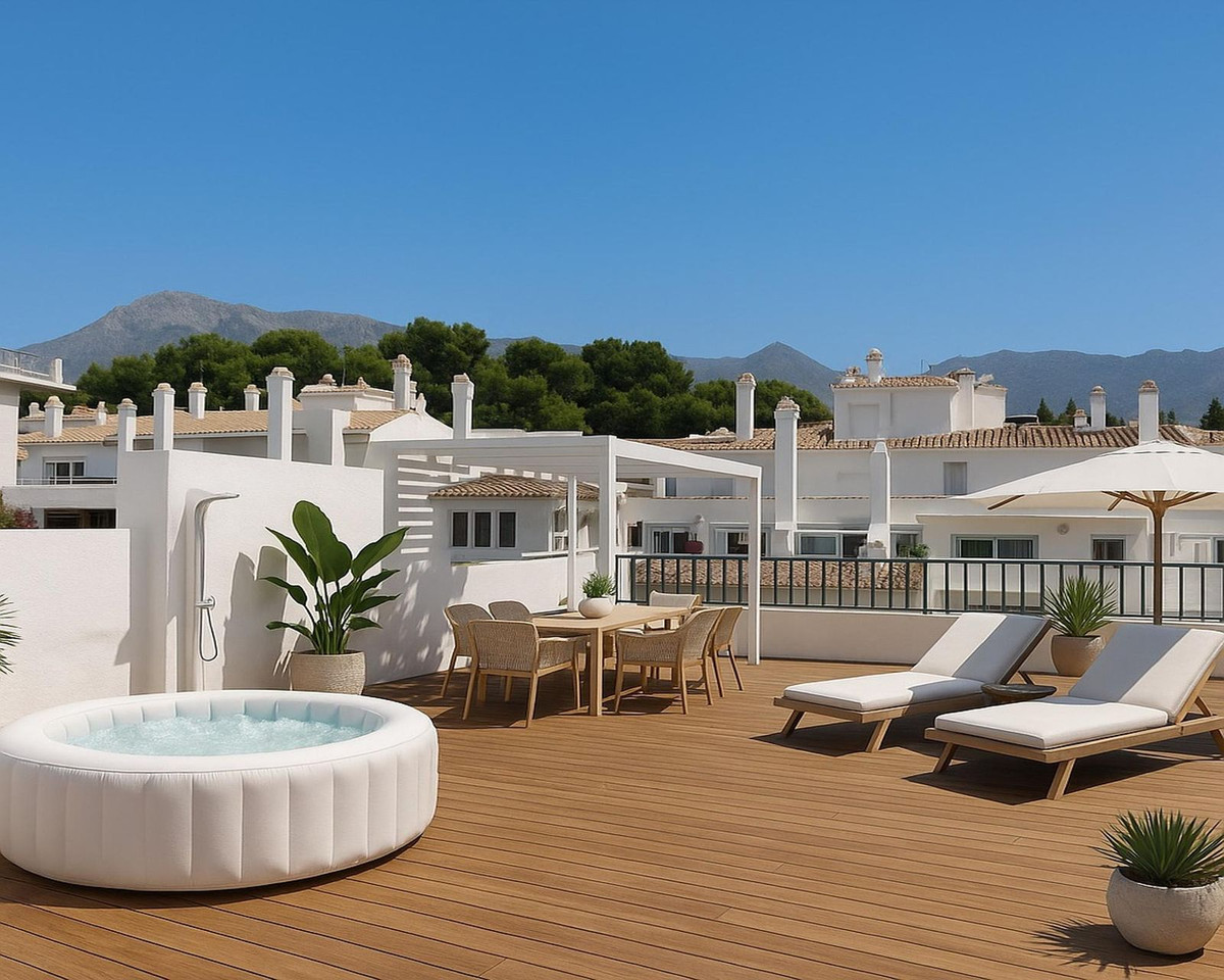 Aticos de 2 dormitorios en venta en Marbella – R5126014
