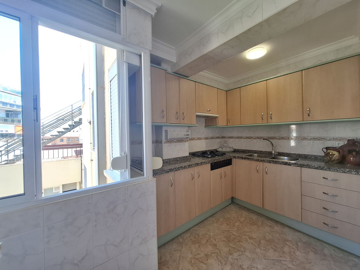 Aticos de 2 dormitorios en venta en Marbella – R5126014