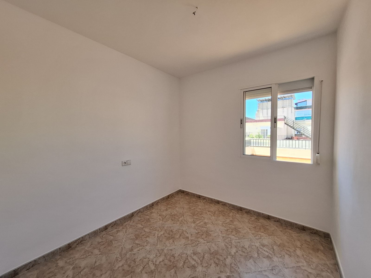 Aticos de 2 dormitorios en venta en Marbella – R5126014