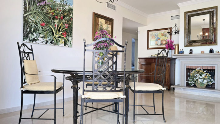 3 bedroom Apartments for sale in Elviria – R5036284 in 