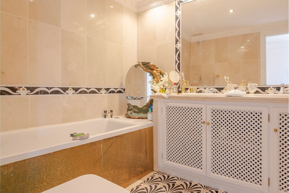 3 bedroom Penthouses for sale in Guadalmina Alta – R5079727