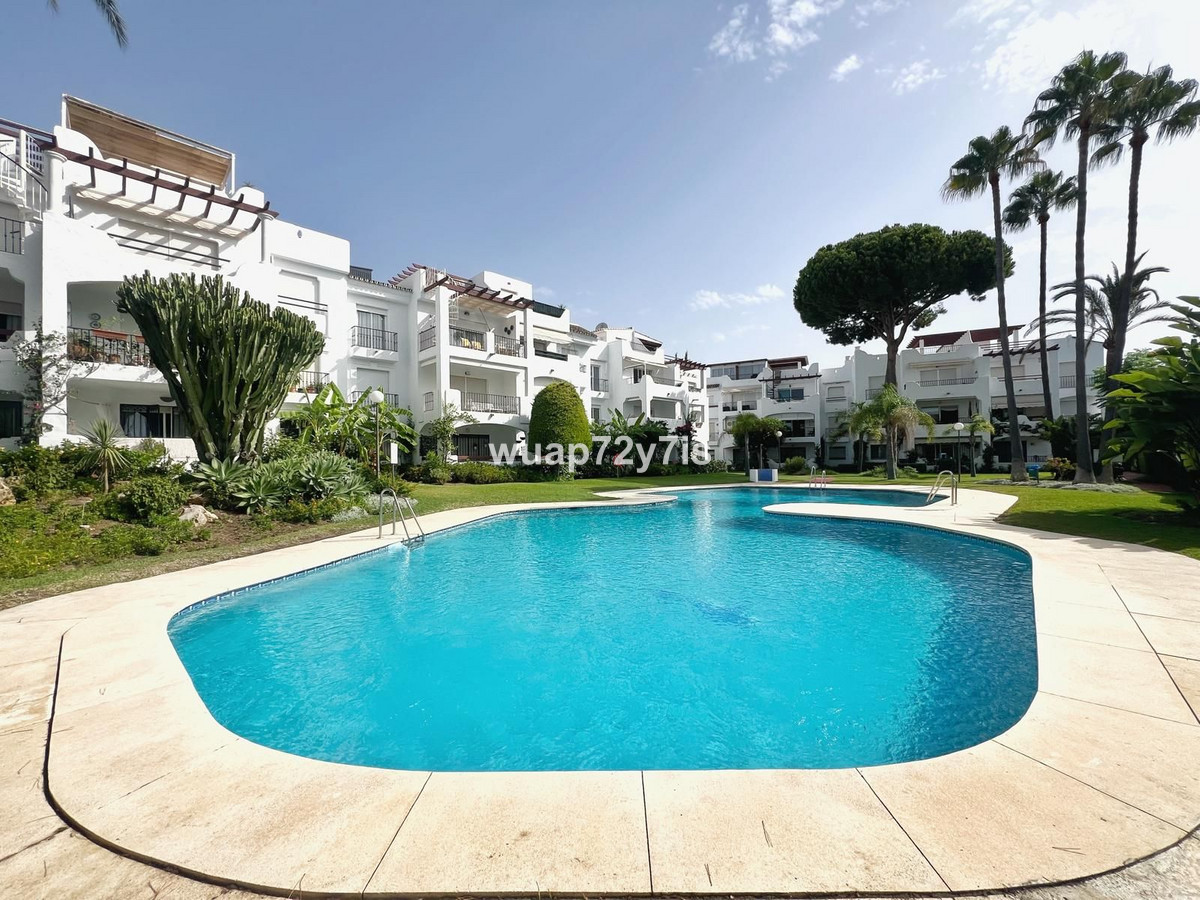 3 bedroom Apartments for sale in Atalaya – R5128831
