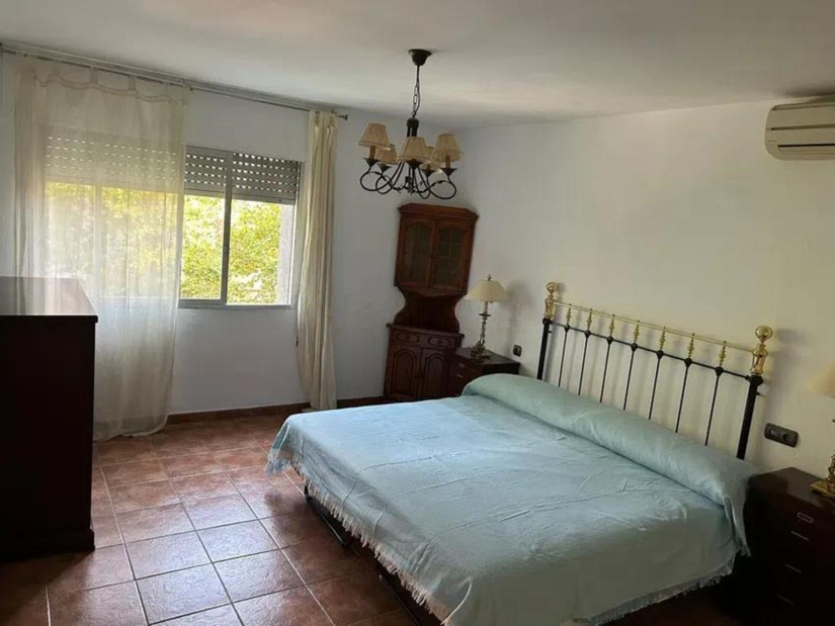3 bedroom Apartments for sale in Marbella – R5135443