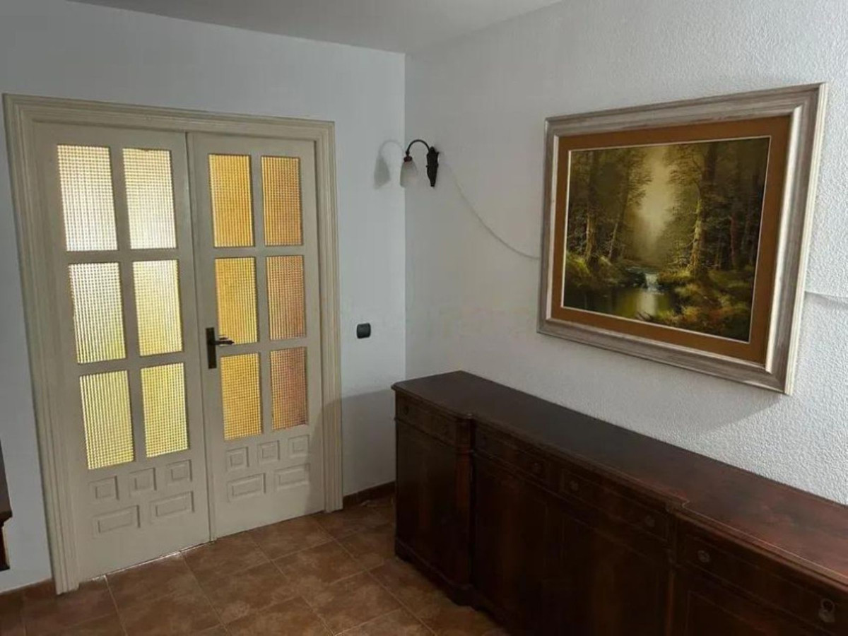 3 bedroom Apartments for sale in Marbella – R5135443