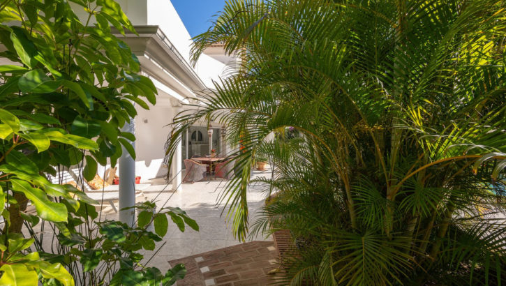 5 bedroom Villas for sale in Marbesa – R4937896 in 