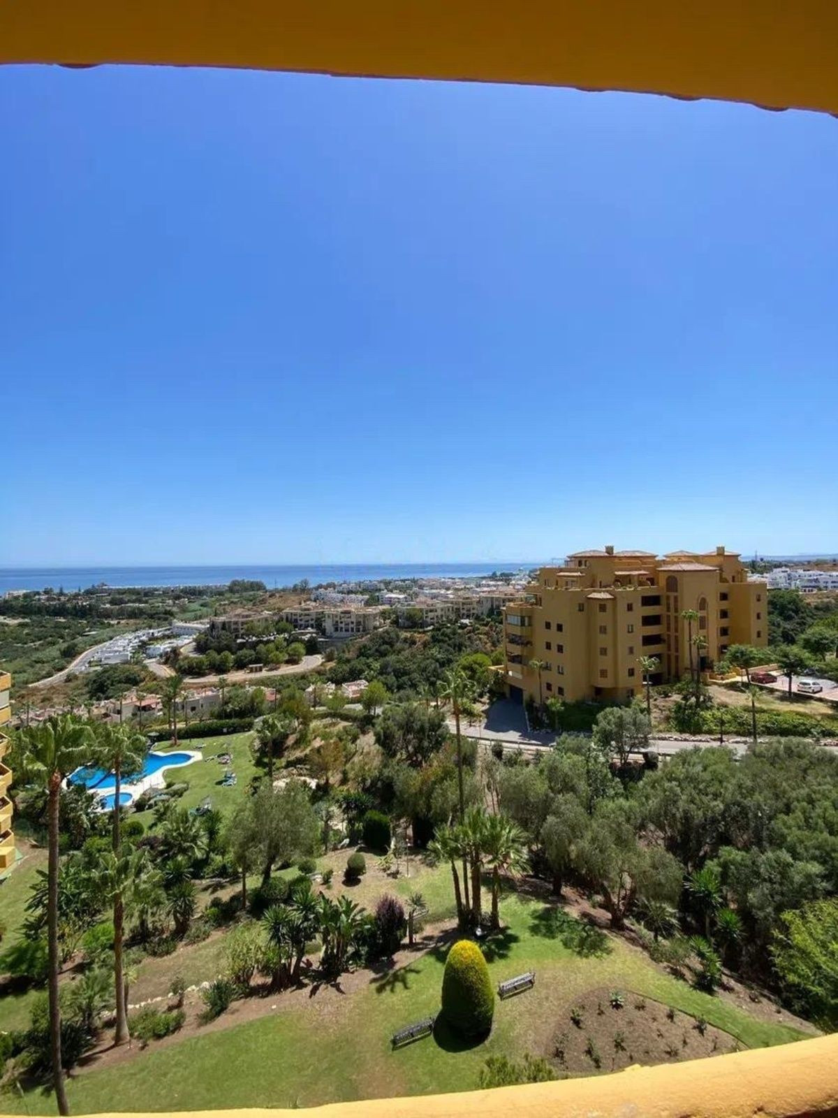 Apartamentos de 4 dormitorios en venta en Selwo – R5139637