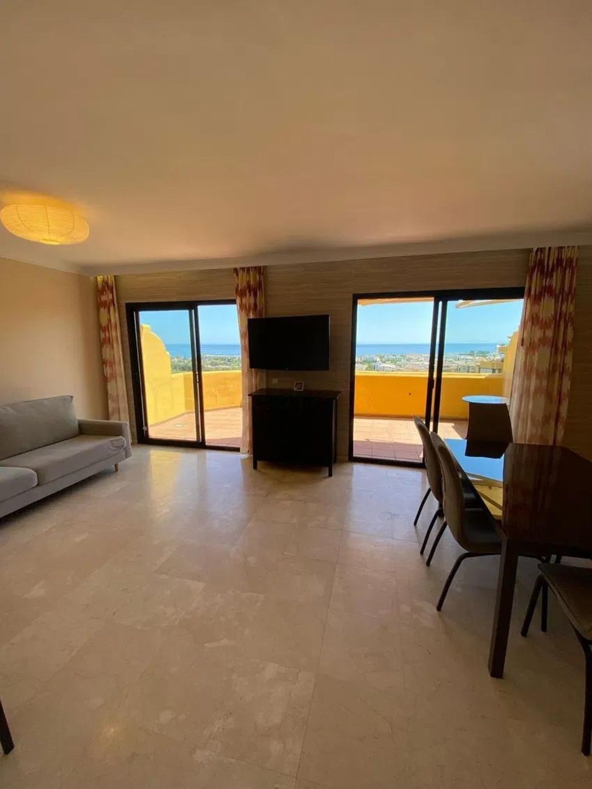 Apartamentos de 4 dormitorios en venta en Selwo – R5139637