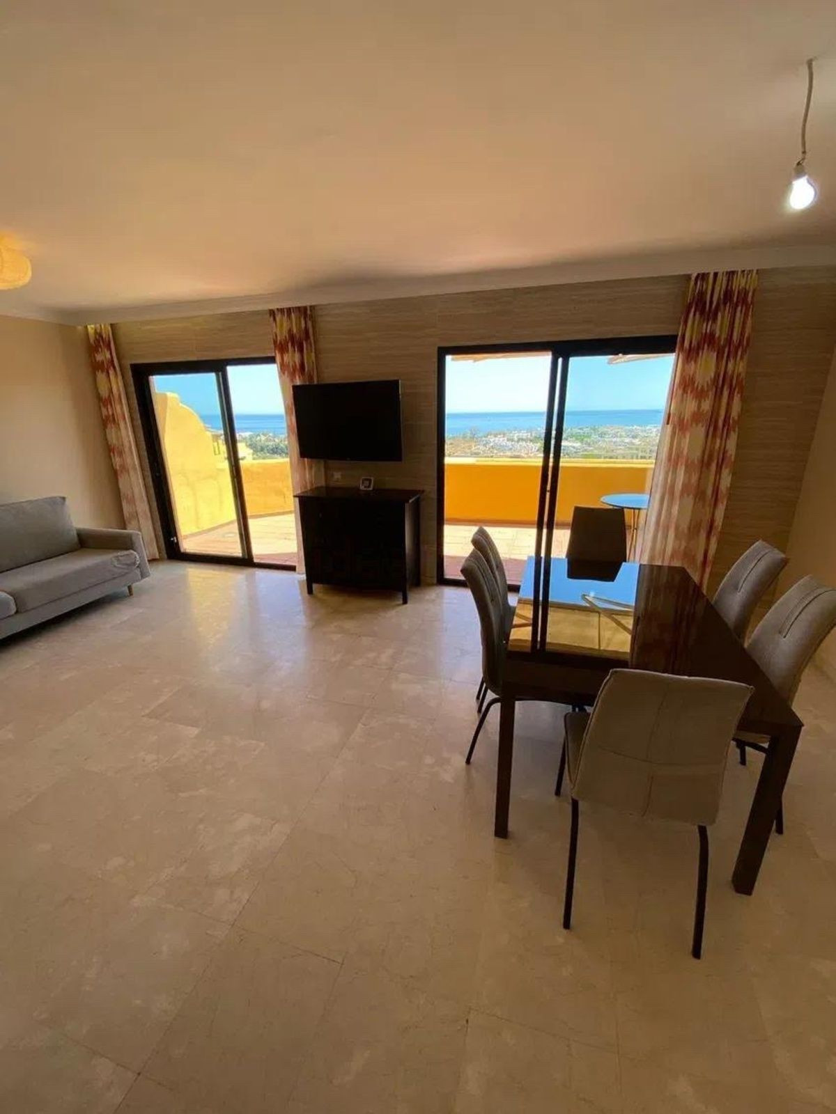Apartamentos de 4 dormitorios en venta en Selwo – R5139637