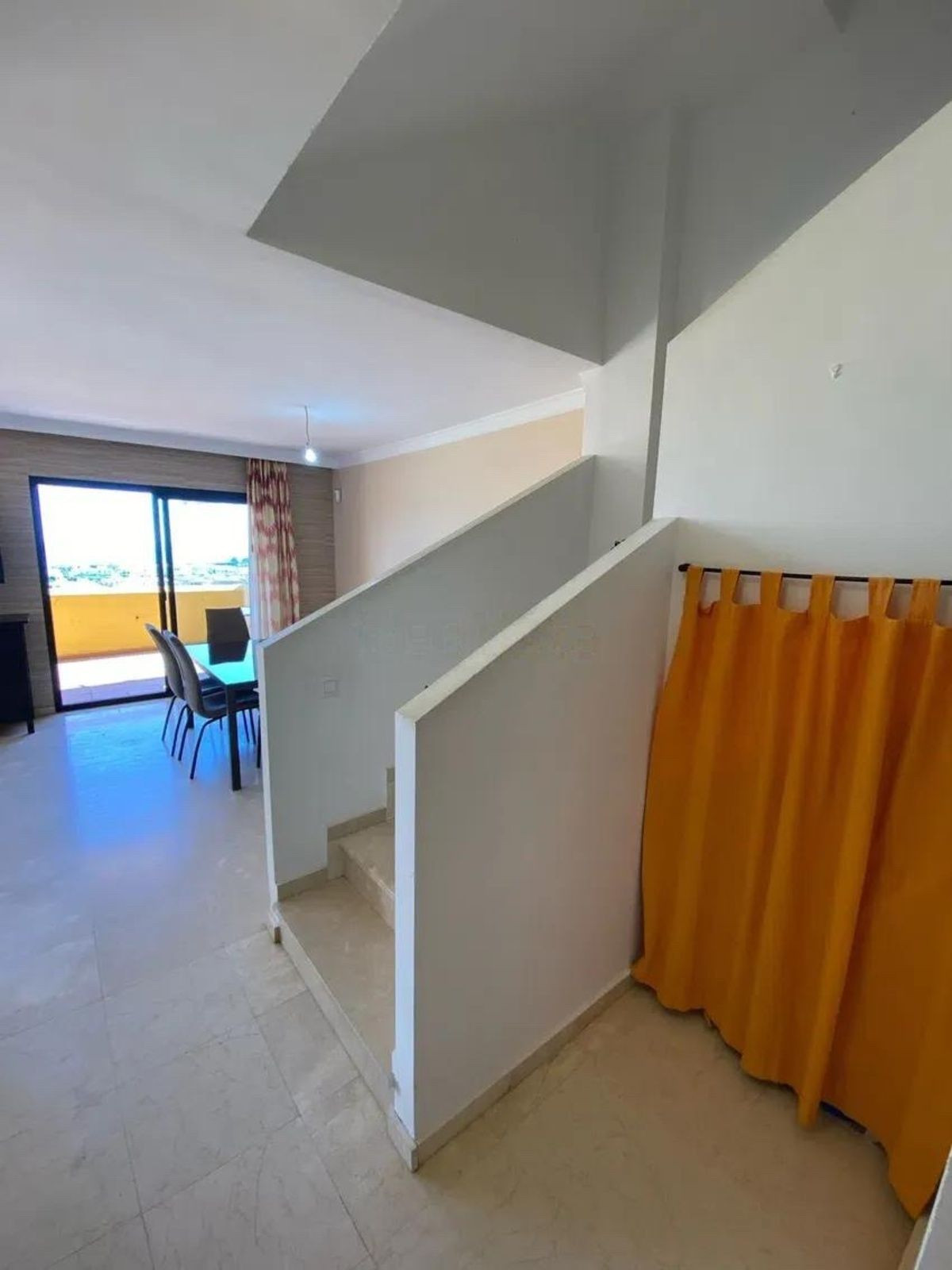 Apartamentos de 4 dormitorios en venta en Selwo – R5139637