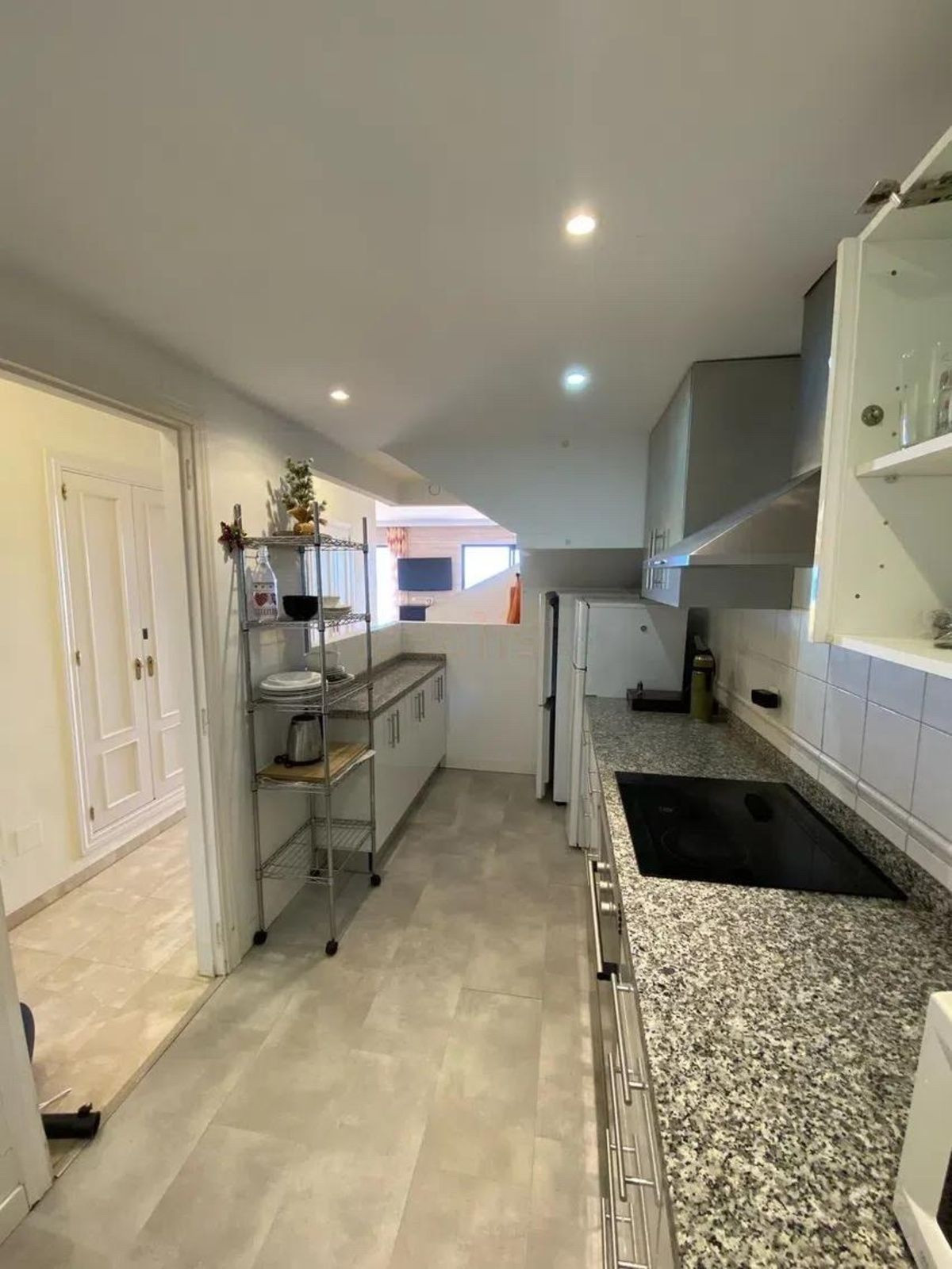 Apartamentos de 4 dormitorios en venta en Selwo – R5139637