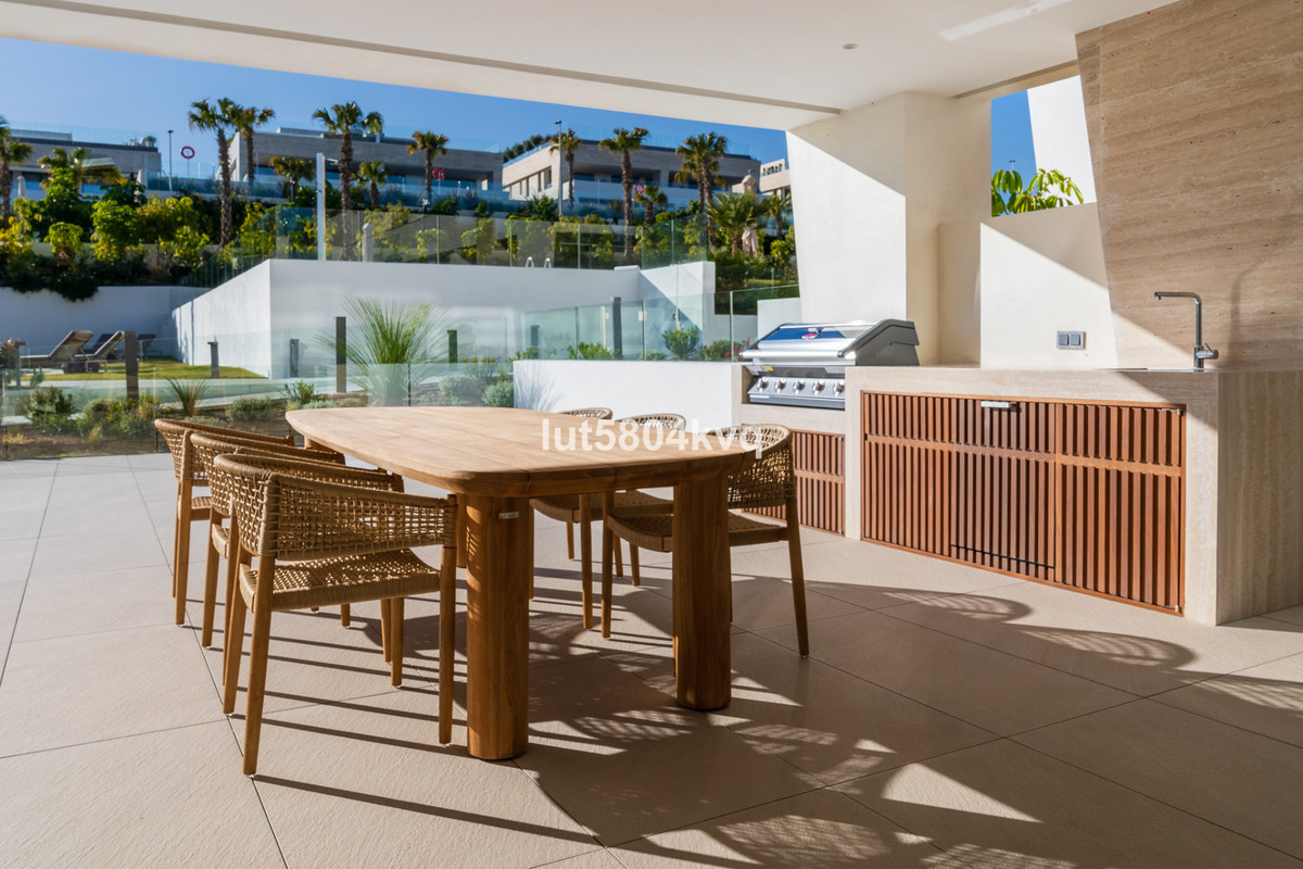 4 bedroom Apartments for sale in Milla de Oro – R5075737