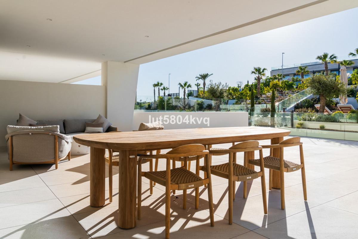 4 bedroom Apartments for sale in Milla de Oro – R5075737