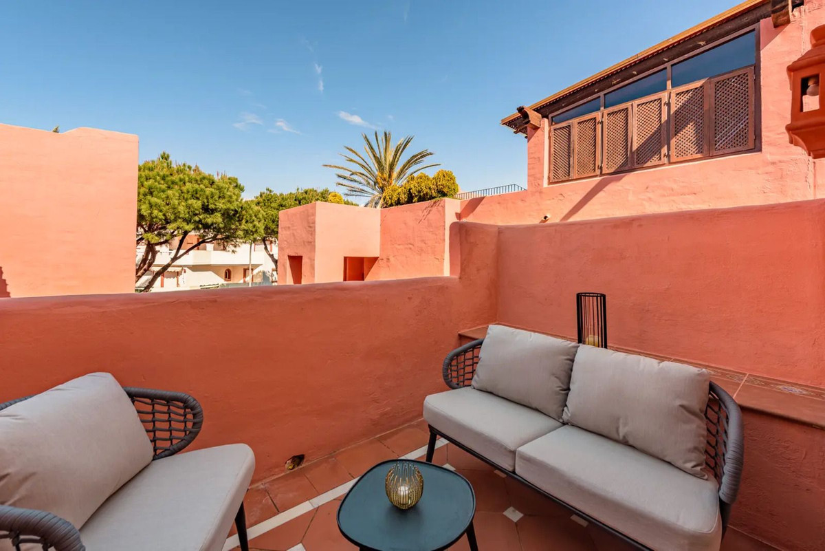 2 bedroom Apartments for sale in Elviria – R5144884