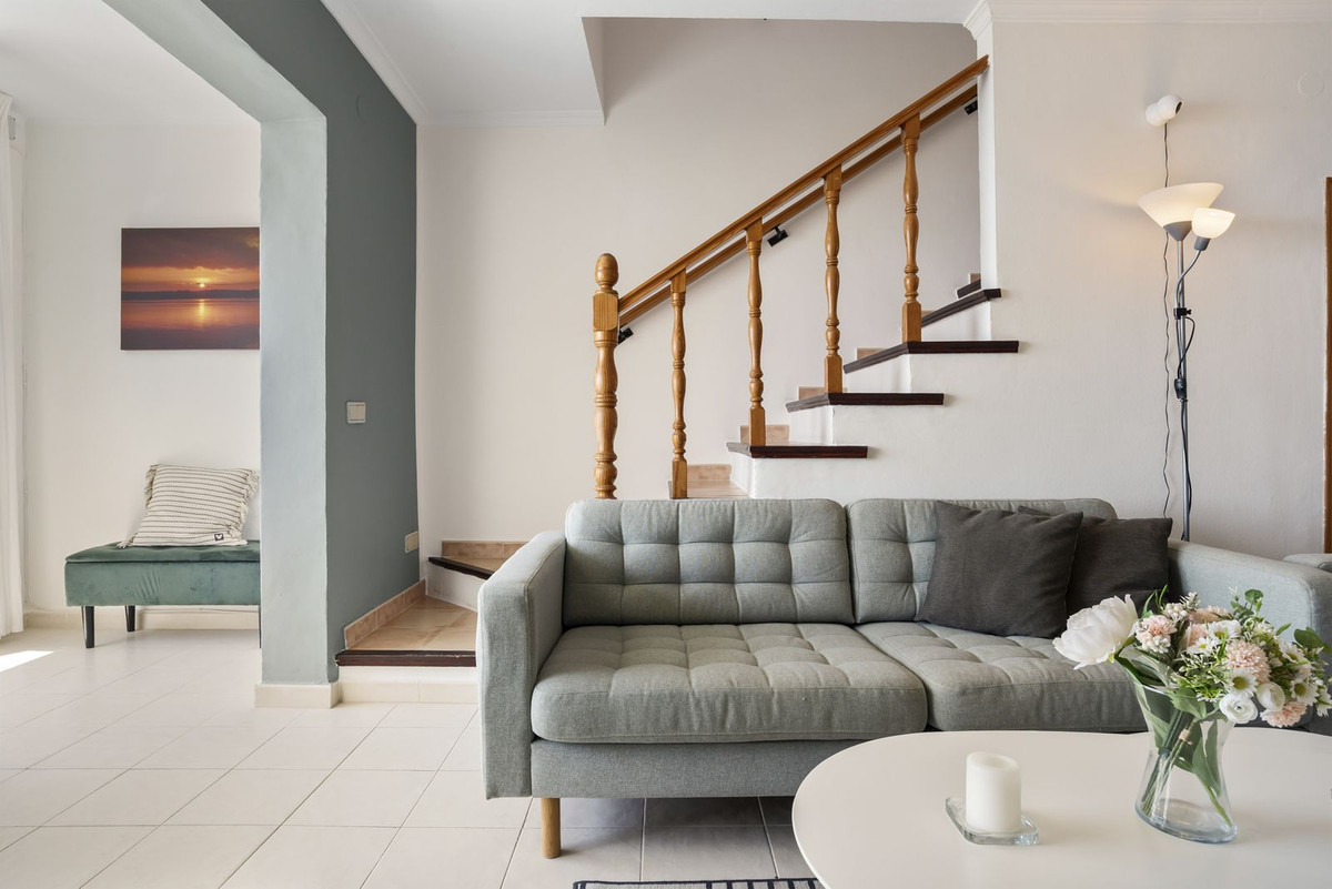 Apartamentos de 2 dormitorios en venta en Calahonda – R5138020