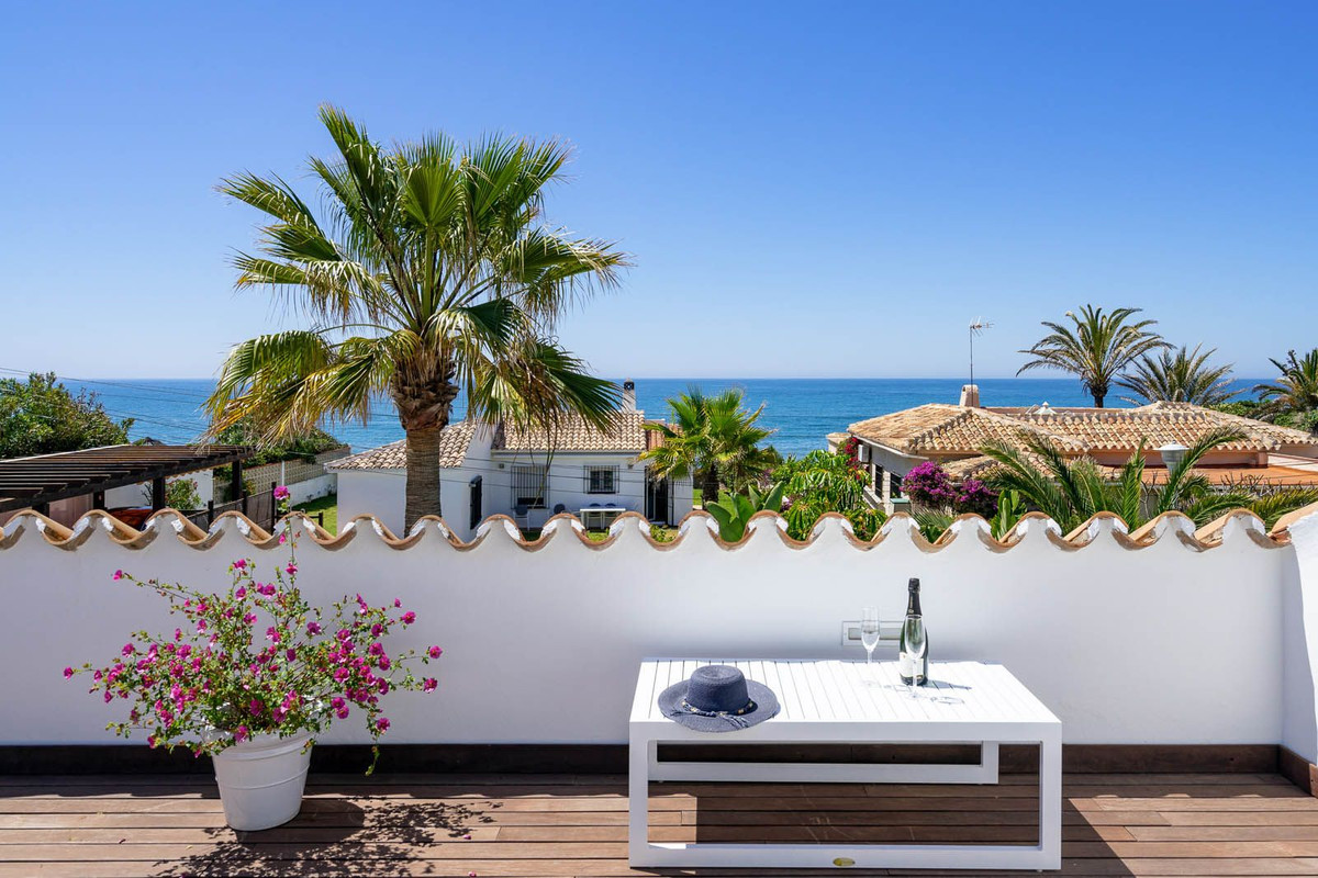 3 bedroom Villas for sale in Marbesa – R4783957