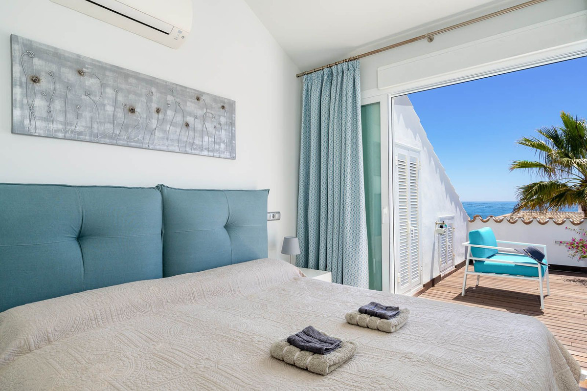 3 bedroom Villas for sale in Marbesa – R4783957