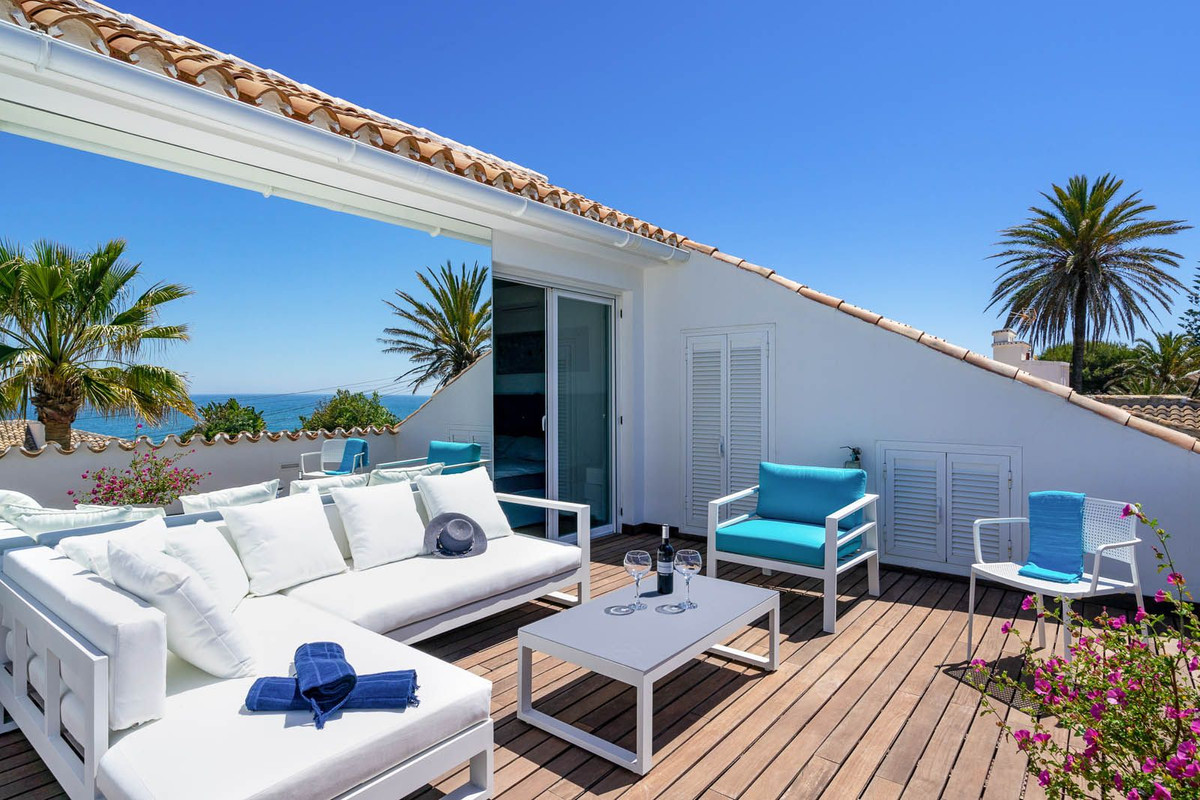 3 bedroom Villas for sale in Marbesa – R4783957