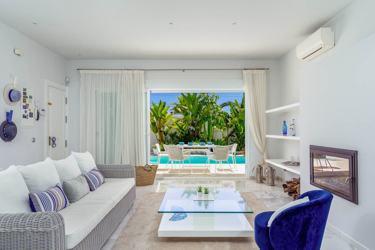 3 bedroom Villas for sale in Marbesa – R4783957