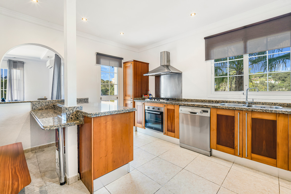 4 bedroom Villas for sale in Elviria – R5141941